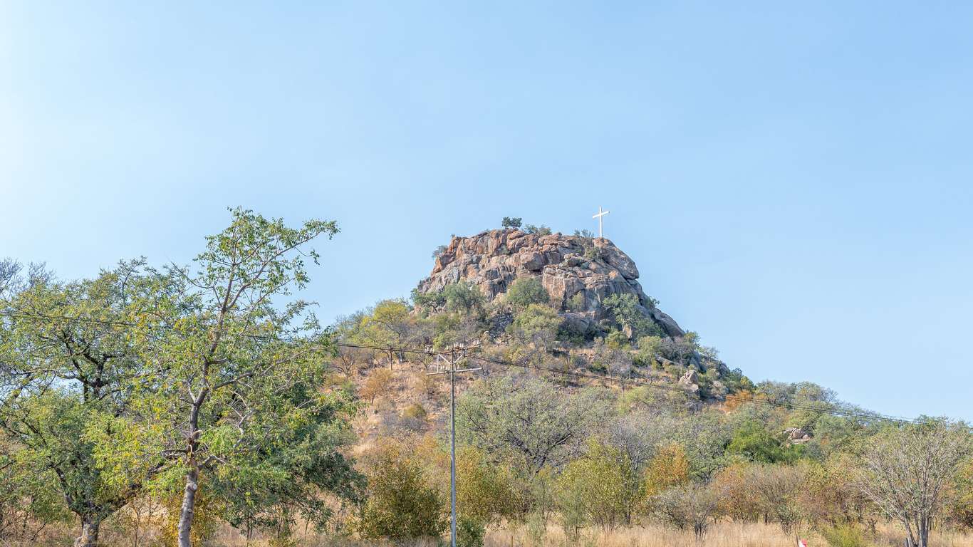 Explore the Wonders Beyond Kruger: Phalaborwa’s Top Surrounding Activities & Adventures